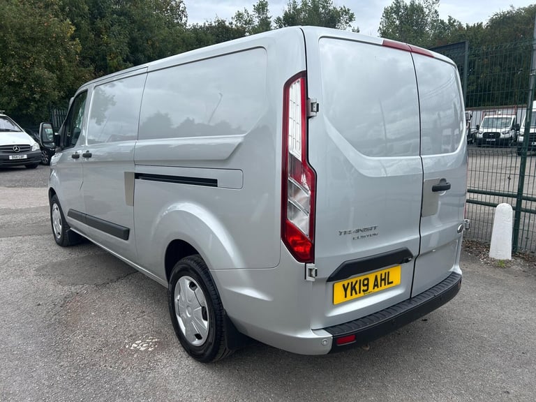2019 Ford Transit Custom 2.0 340 EcoBlue Trend L2 H1 Euro 6 5dr PANEL VAN Diesel Manual