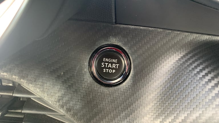 2024 Peugeot 208 1.2 HYBRID GT Hatchback 5dr Petrol Hybrid e-DSC6 Euro 6 (s/s) (136 ps) Hatchback...