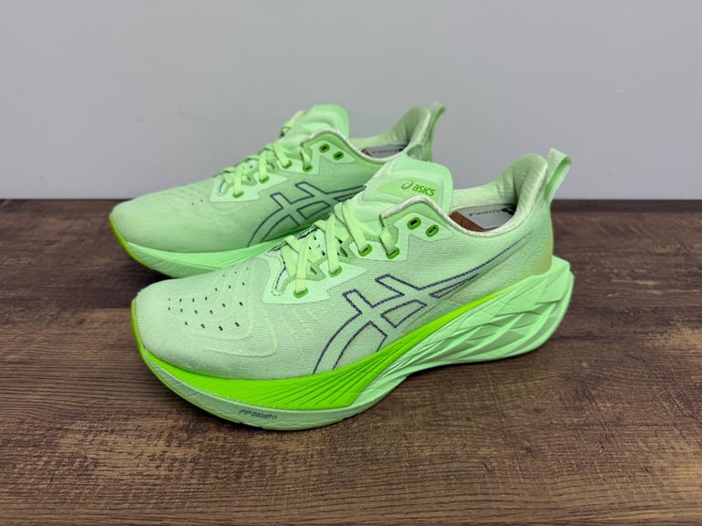 image for ASICS Novablast 4 ‘Illuminate Green’