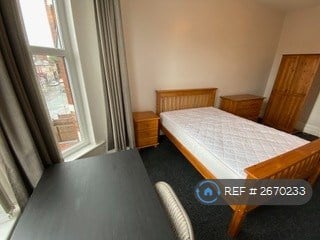 9 bedroom house in Wilmslow Road, Manchester, M20 (9 bed) (#2670233)