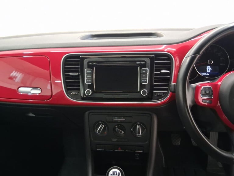 2012 Volkswagen Beetle 2.0 DESIGN TDI 3d 139 BHP HATCHBACK Diesel Manual