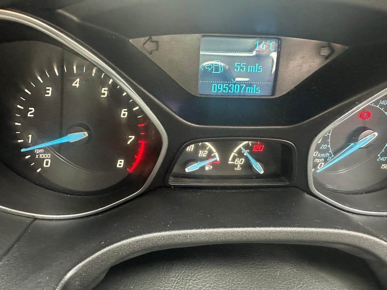 Ford, FOCUS, Hatchback, 2014, Manual, 998 (cc), 5 doors