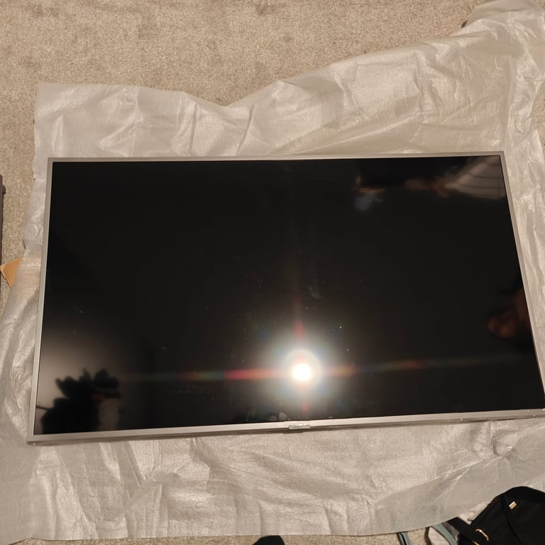 image for Samsung 50" 4K UHD Smart TV (Model: 50RU7470) 2019 – Excellent Picture Quality!