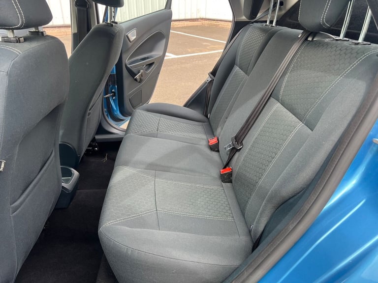 2012 Ford Fiesta 1.4 Zetec 5dr HATCHBACK Petrol Manual