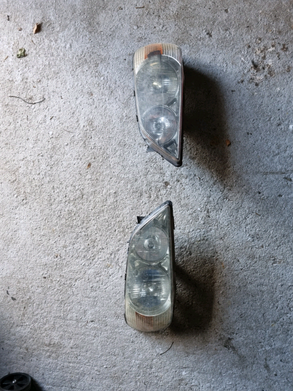 Lexus is200 sport head lights. 