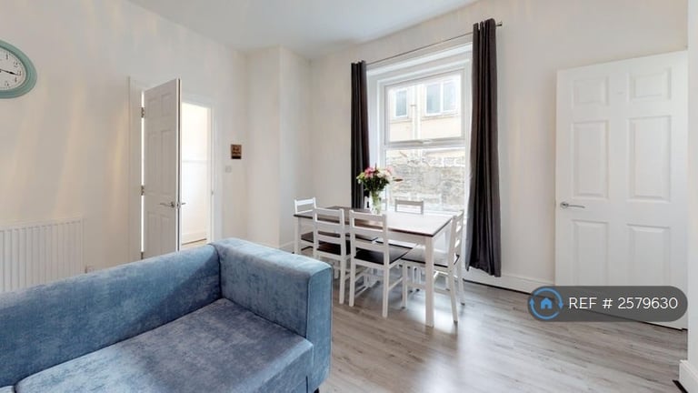 1 bedroom in West Hill Road, Plymouth, PL4 (#2579630)