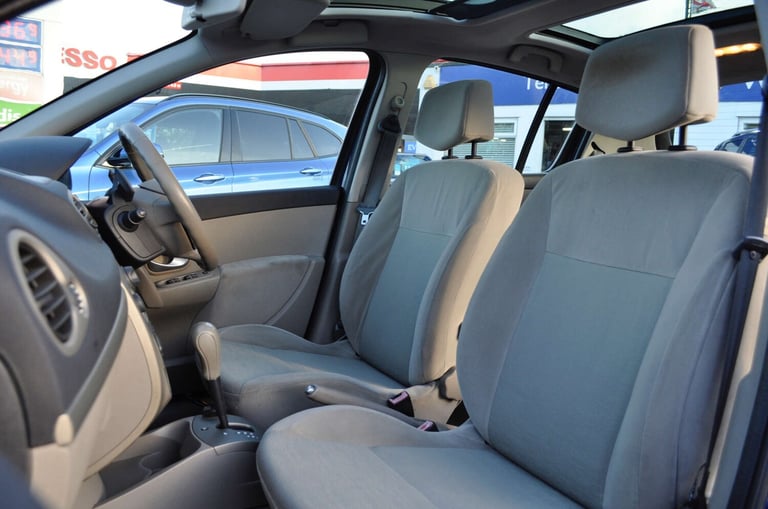 2007 Renault Clio 1.6 Clio Privilege Auto 5dr Hatchback Petrol Automatic