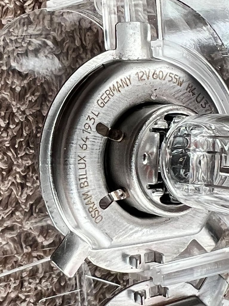 Osram H4 Headlight bulbs (4)