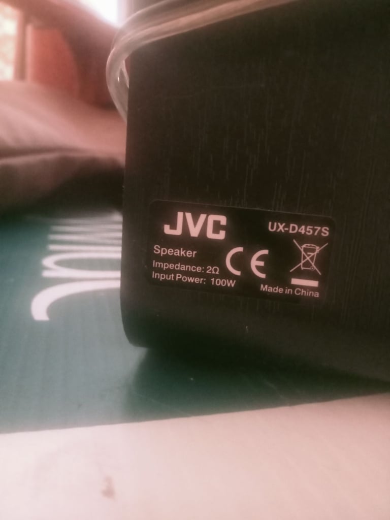 JVC cd player with speakers 