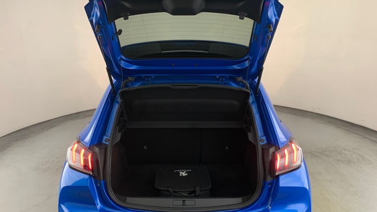 2020 Peugeot 208 50kWh Allure Hatchback 5dr Electric Auto (136 ps) Hatchback Electric Automatic