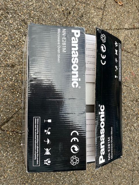 Panasonic Microwave Oven - Like New - RRP £100