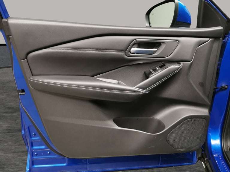 2021 Nissan Qashqai 1.3 DIG-T MHEV Premiere Edition SUV 5dr Petrol Hybrid XTRON Euro 6 (s/s) (1 S...