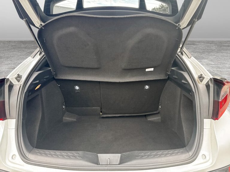 2022 Toyota C-HR VVT-h Design SUV HYBRID Automatic