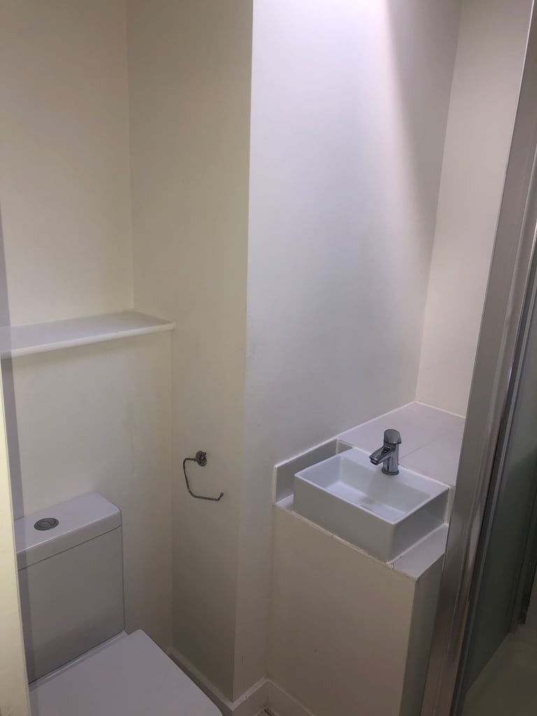  Ensuite room Available - Woolwich