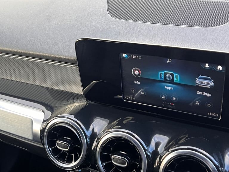 2022 72 MERCEDES-BENZ GLB 2.0 GLB220D AMG LINE SUV 5DR DIESEL 8G-DCT 4MATIC EURO