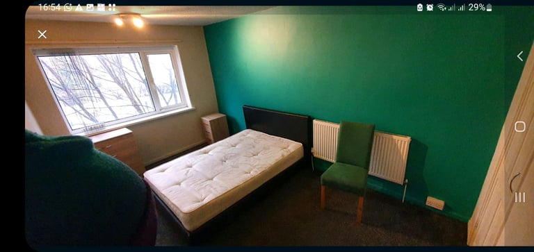 Clean double room, no deposit all bills inclusive B19