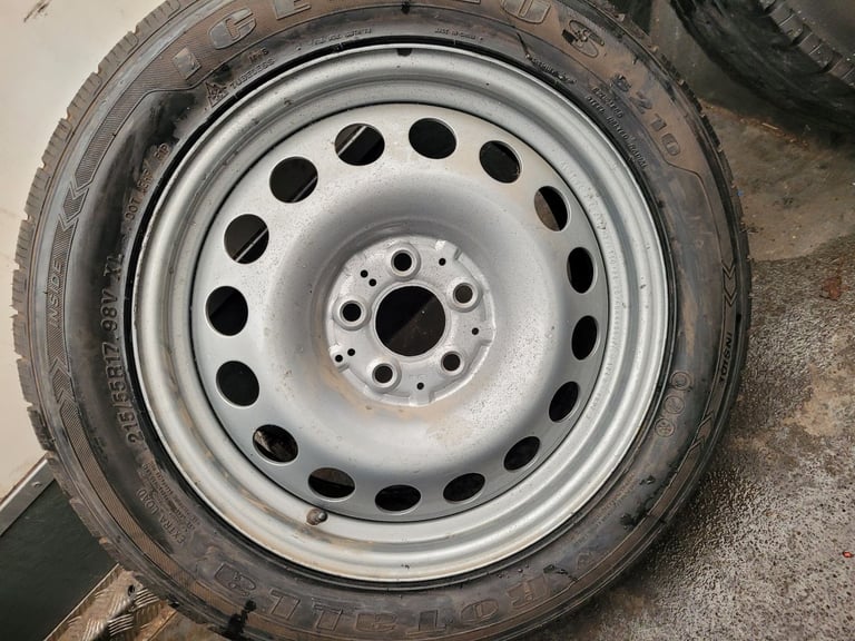 image for 1x 17inch wheel and tyres as new for Vw T5 T6 transporter van size 215 55 16c