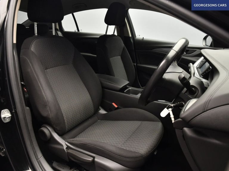 2020 Vauxhall Insignia 1.5i Turbo Design Nav Grand Sport 5dr Petrol Manual Euro 6 (s/s) (140 ps) ...