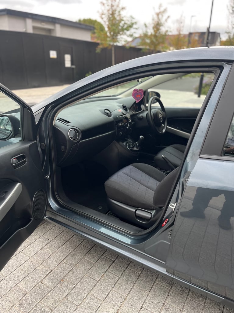 Mazda, 2, Hatchback, 2012, Manual, 1349 (cc), 5 doors