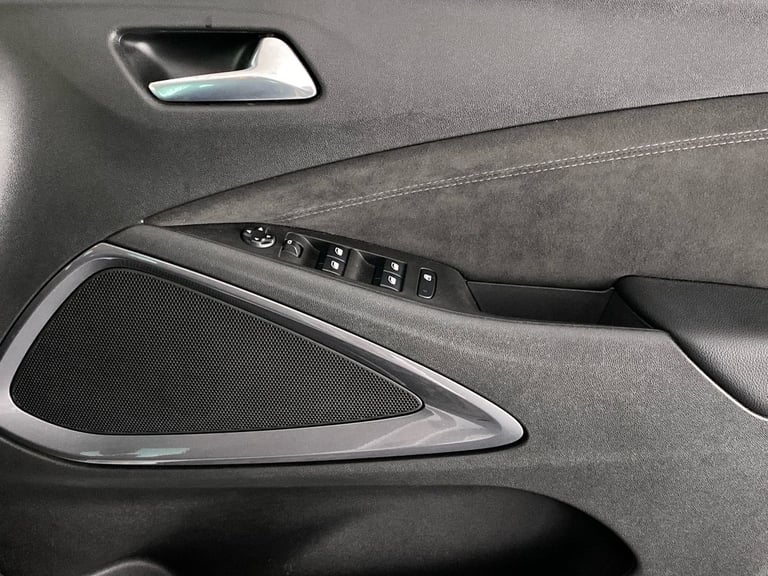 2022 Vauxhall Crossland 1.2 Turbo [130] Ultimate 5dr Auto Crossover/SUV PETROL Automatic