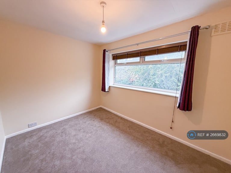3 bedroom house in Bankside Road, Manchester, M20 (3 bed) (#2669832)