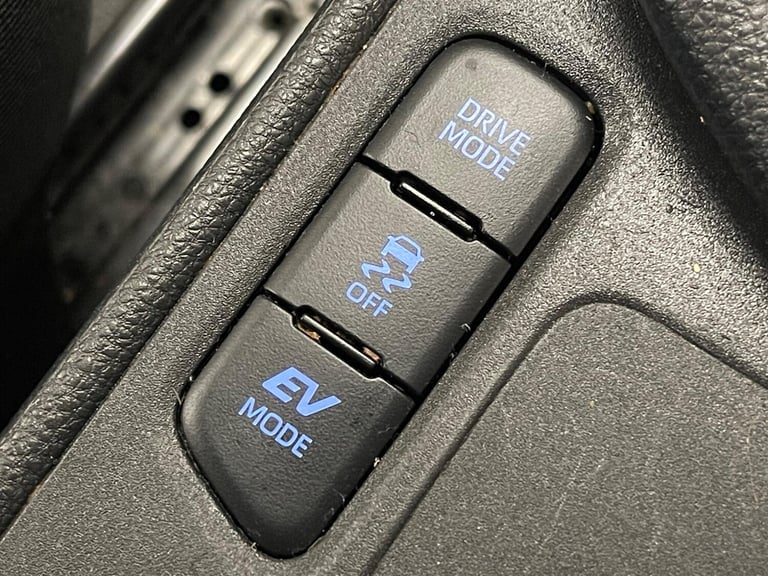 2023 Toyota Yaris 1.5 VVT-h Icon E-CVT Euro 6 (s/s) 5dr HATCHBACK Petrol/Electric Hybrid Automatic