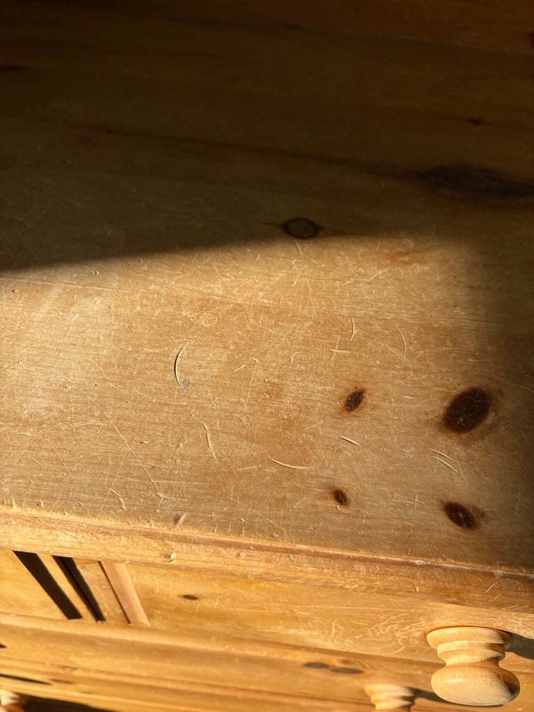 SOLID PINE CHEST OF DRAWERS