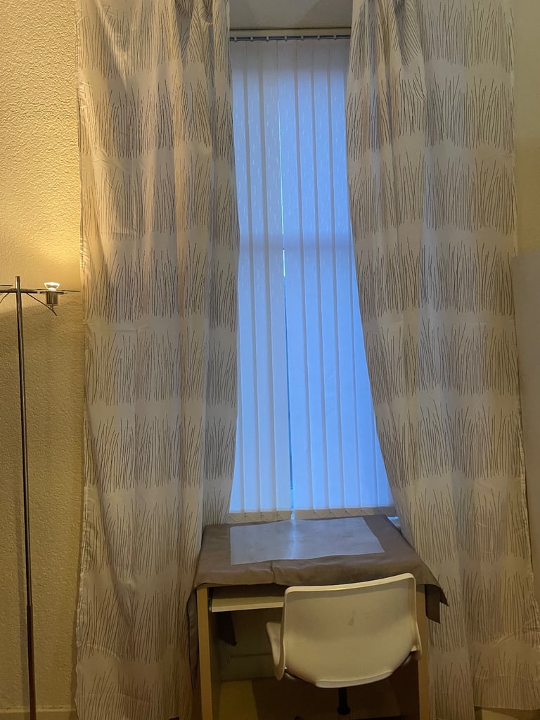 Large room for rent near city £400 all bills included apart from electricity 