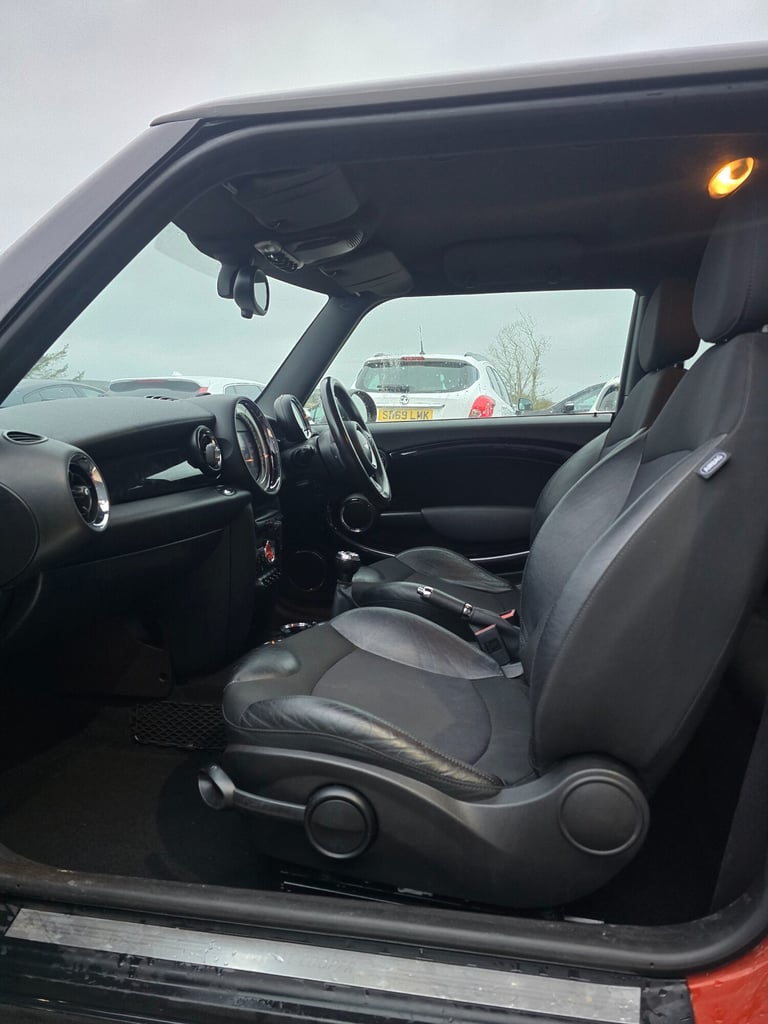 2011 MINI Hatch 1.6 Cooper 3dr HATCHBACK Petrol Manual