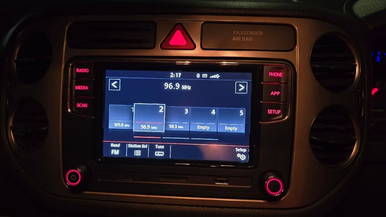 Vw tiguan car stereo 
