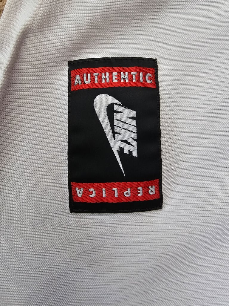 Italy Del Piero 1996 Away National Football Shirt Medium M Nike White Blue Gold