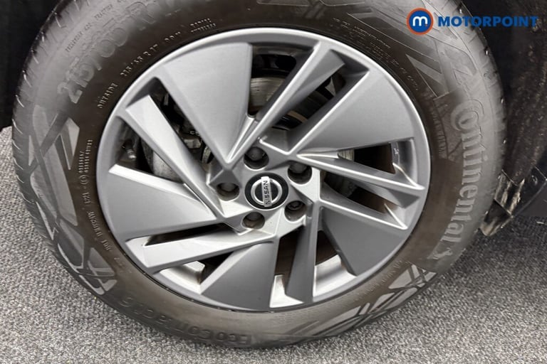 2021 Nissan Qashqai 1.3 DiG-T MH Acenta Premium 5dr SUV Petrol Manual