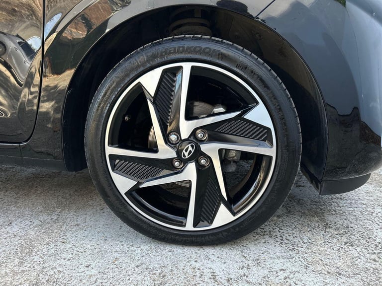 2024 Hyundai i10 1.0 Premium Hatchback 5dr Petrol Auto Euro 6 (s/s) (63 ps) Hatchback PETROL Auto...