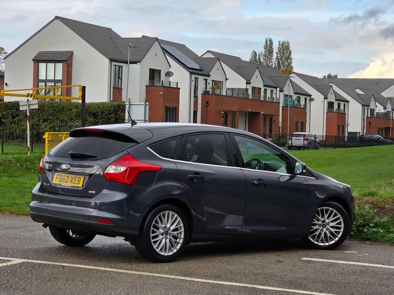 2013 Ford Focus 1.6 TDCi Zetec Euro 5 (s/s) 5dr Hatchback Diesel Manual