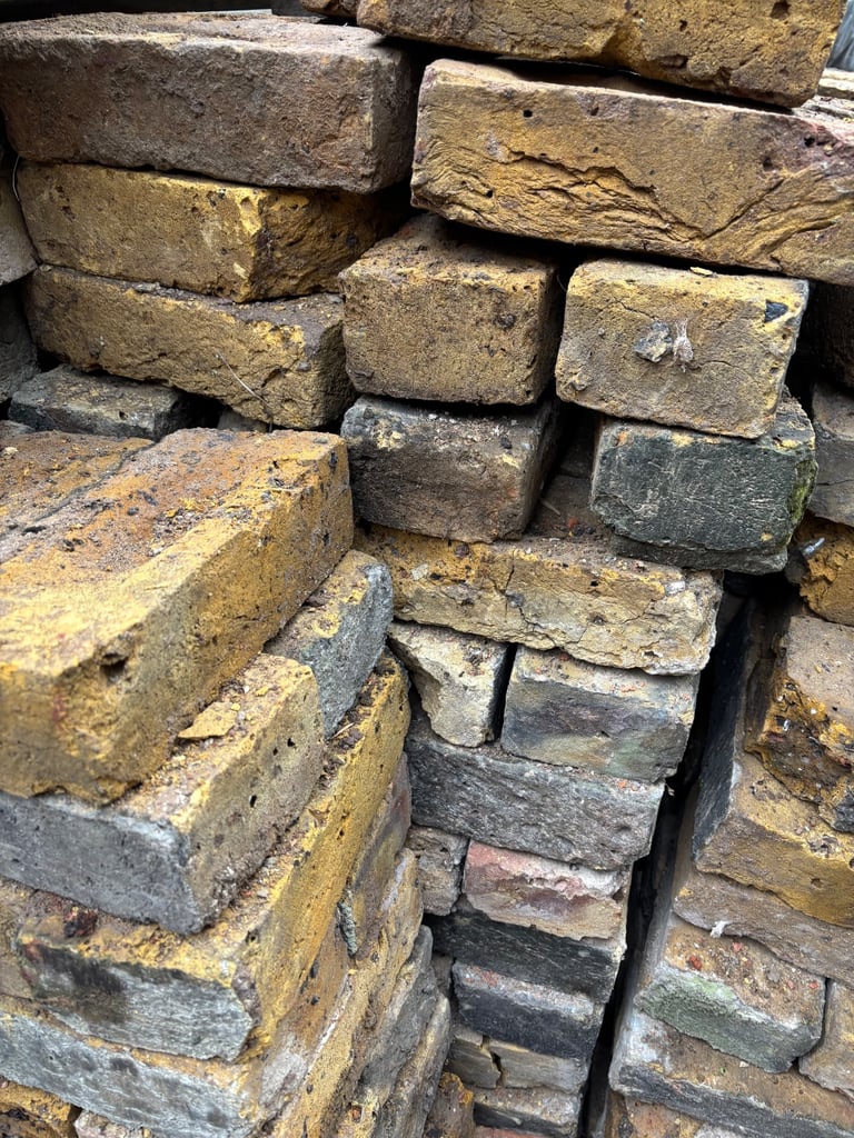 Yelow stock reclaimed bricks