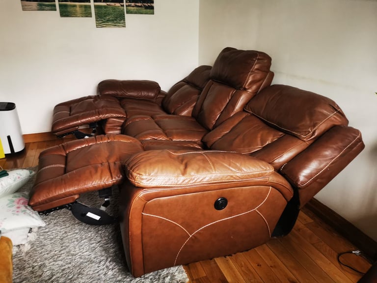 3 SEAT LEATHER SOFA