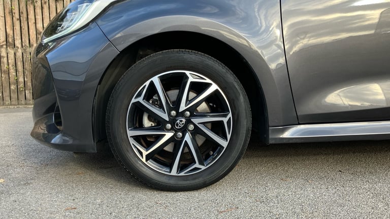 2023 Toyota Yaris 1.5 Hybrid Design 5dr CVT Hybrid Hatchback Hatchback Hybrid Automatic