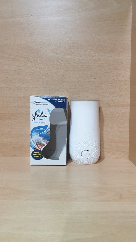 Glade Sense & Spray Holder & Spray - Automatic Air Freshener X 4 with Batteries Ocean Adventure