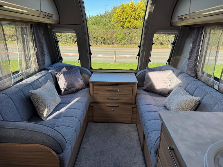 2024 Bailey Unicorn Cadiz - 4 berth - Fixed single beds 
