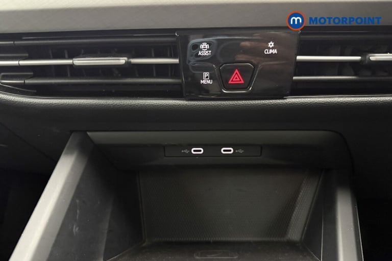 2021 Volkswagen Golf 1.5 eTSI 150 Life 5dr DSG Hatchback Petrol Automatic