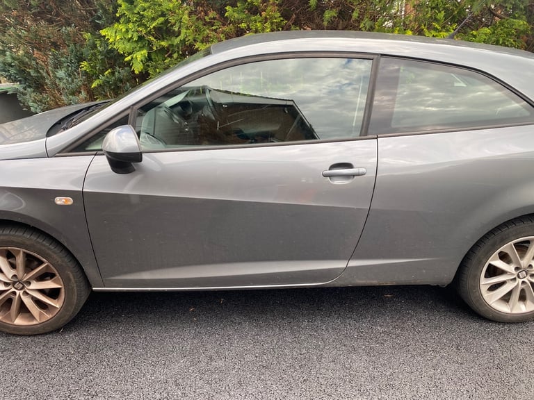 Seat, IBIZA, Hatchback, 2014, Manual, 1390 (cc), 3 doors