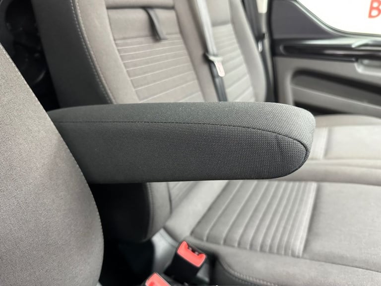 2020 Ford Tourneo Custom 2.0 EcoBlue 130ps L/R 8 Seater Titanium Auto MPV DIESEL Automatic