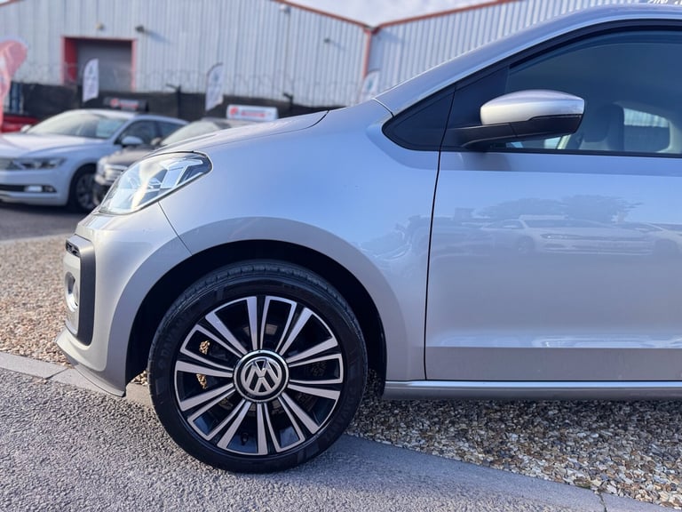 2017 Volkswagen up! 1.0 90PS High Up 3dr HATCHBACK Petrol Manual