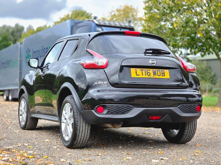 2016 Nissan Juke 1.6 N-Connecta XTRON Euro 6 5dr HATCHBACK Petrol Automatic