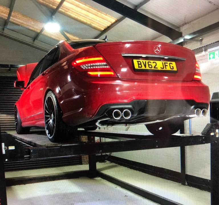 Mercedes-Benz, C CLASS, Saloon, 2012, Semi-Auto, 2143 (cc), 4 doors