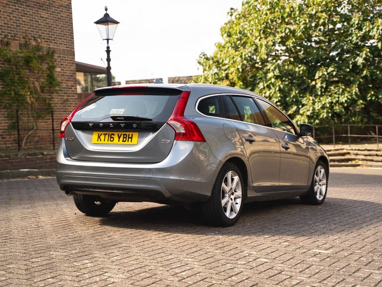 2016 Volvo V60 D3 (150) SE Lux Nav 5dr Diesel