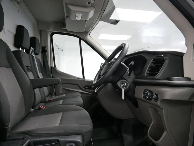 71 FORD TRANSIT 350 2.0 EBL 130 BHP L2 MEDIUM LEADER 6DR AUTOMATIC ( AIR CON )