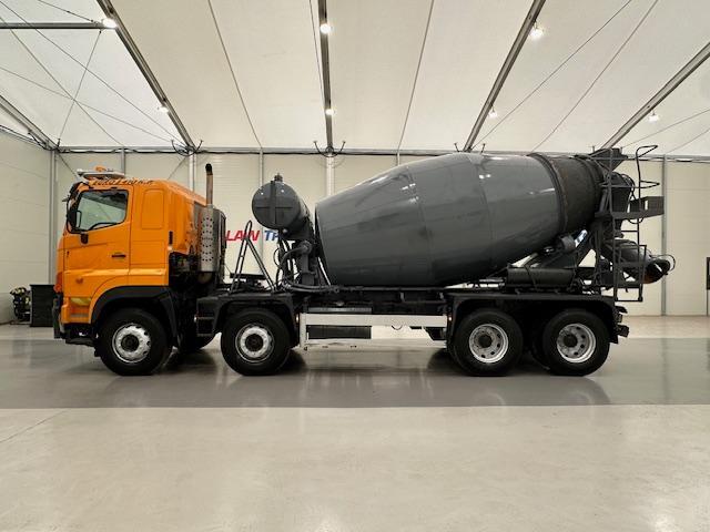 Hino 700 3241 8x4 Cement Mixer