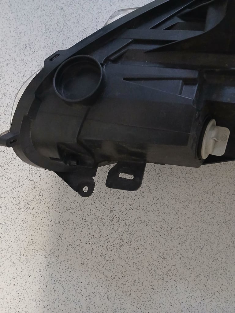Ford Fiesta mk7 2014 model passenger side headlight 