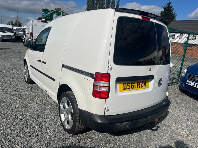 2011 Volkswagen Caddy 1.6 TDI 102PS Van SWB GTI SEATS ALLOYS NO VAT PANEL VAN Diesel Manual